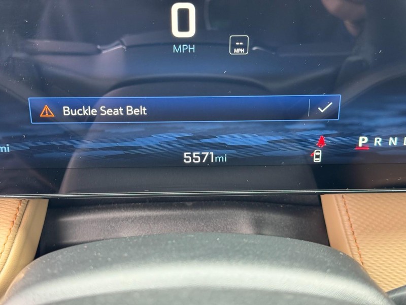 Chevrolet Equinox Vehicle Image 18