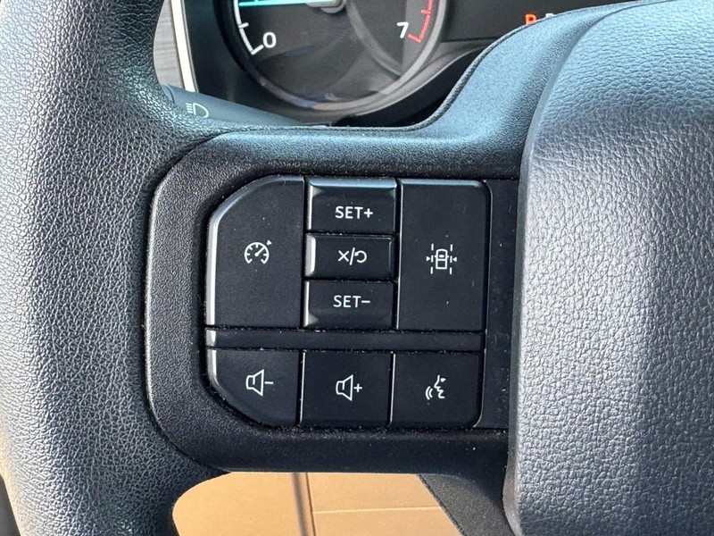 Ford F-150 Vehicle Image 17