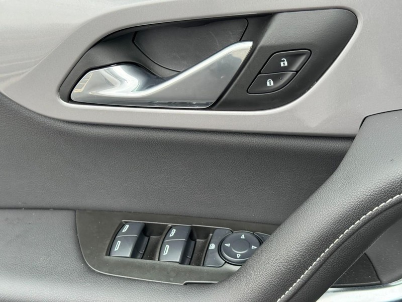 Chevrolet Blazer Vehicle Image 24