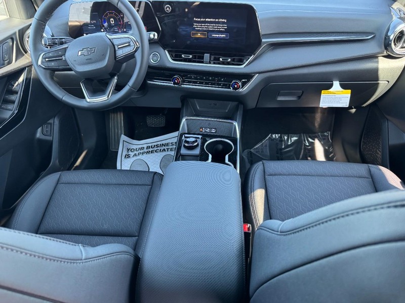 Chevrolet Equinox Vehicle Image 07