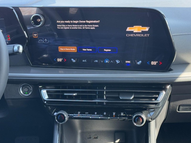 Chevrolet Traverse Vehicle Image 10