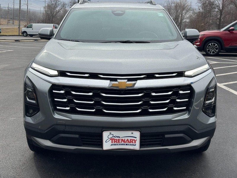 Chevrolet Equinox Vehicle Image 09