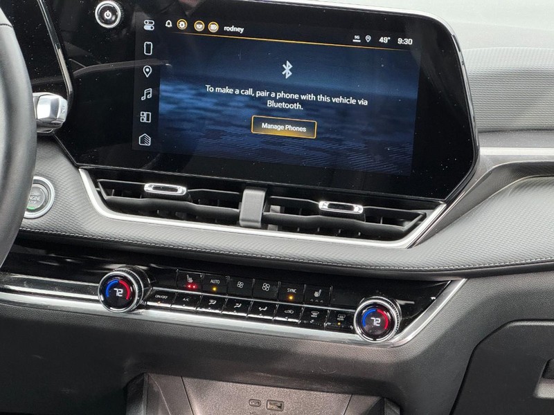 Chevrolet Equinox Vehicle Image 13