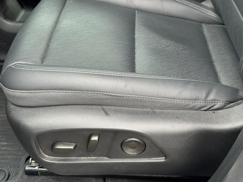 Chevrolet Equinox Vehicle Image 25