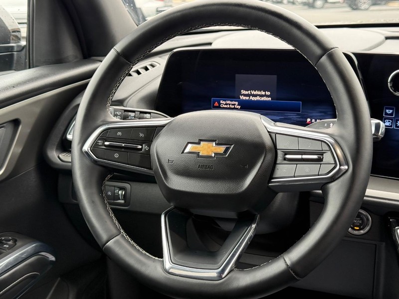 Chevrolet Traverse Vehicle Image 14
