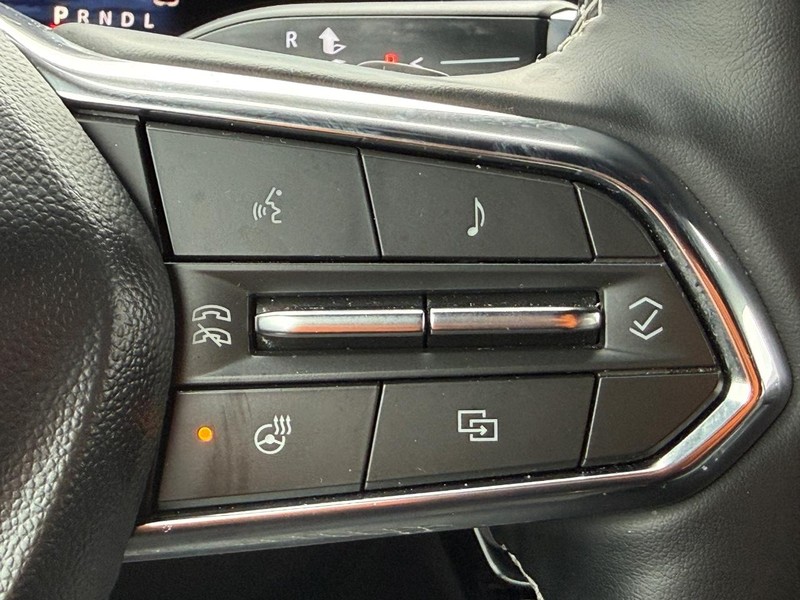 Chevrolet Traverse Vehicle Image 16