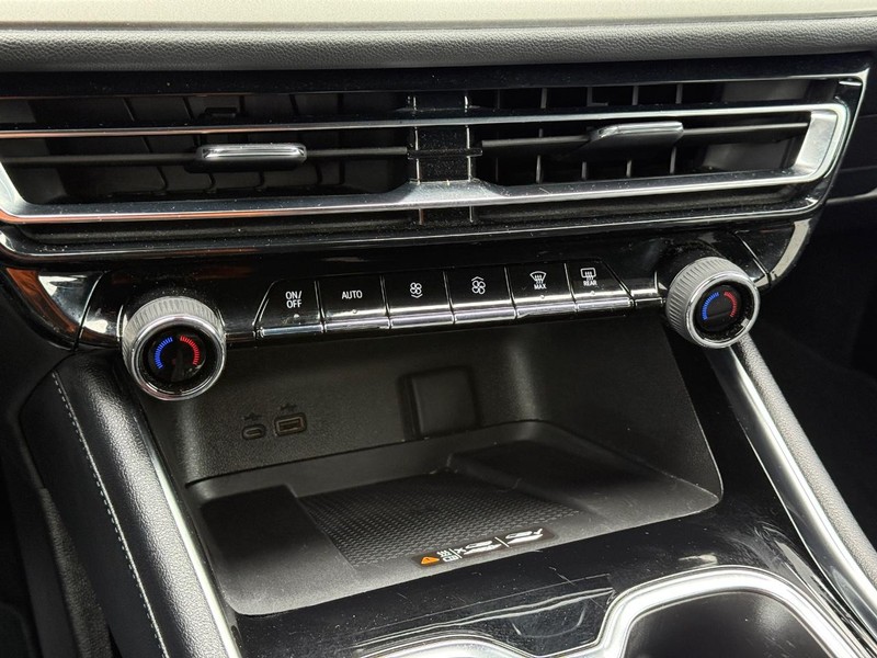 Chevrolet Traverse Vehicle Image 19