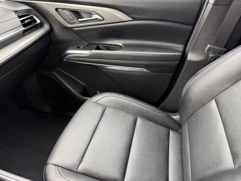 Chevrolet Traverse Vehicle Image 20