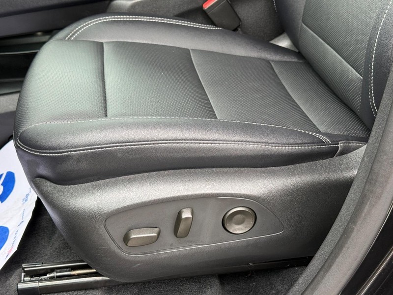 Chevrolet Traverse Vehicle Image 23