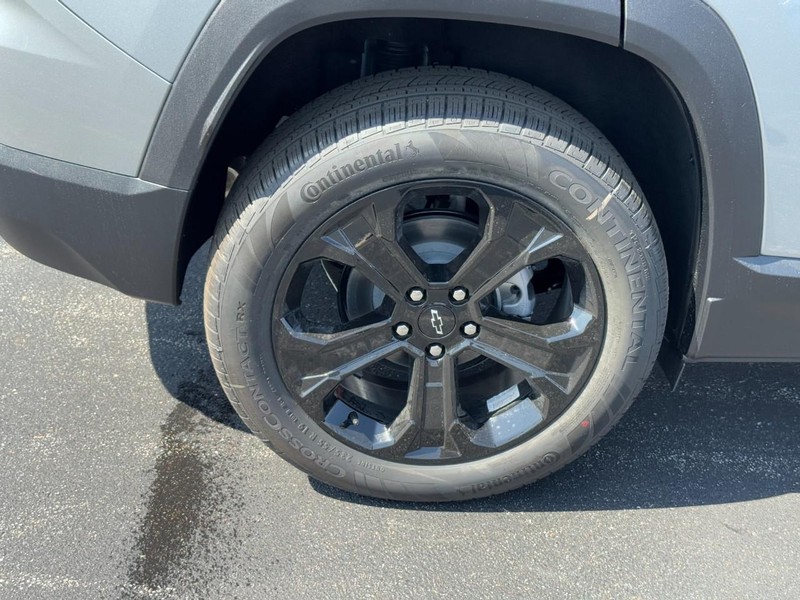 Chevrolet Equinox Vehicle Image 05