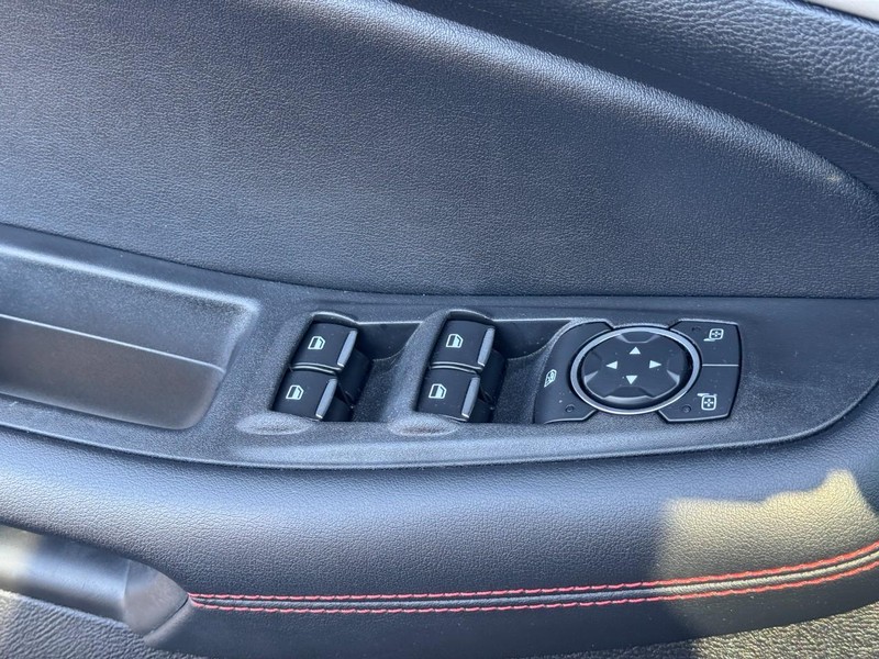 Ford Edge Vehicle Image 22