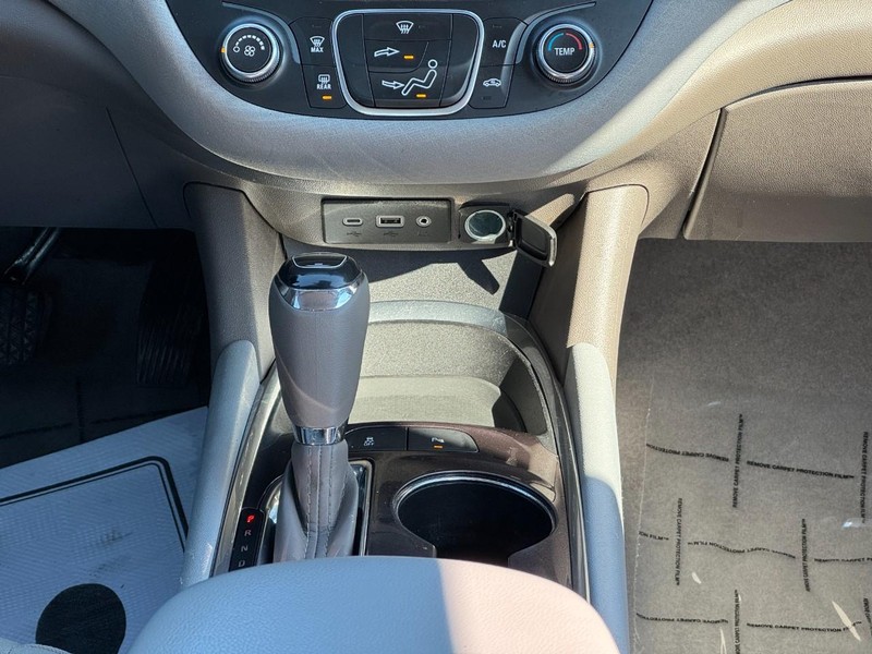 Chevrolet Malibu Vehicle Image 14