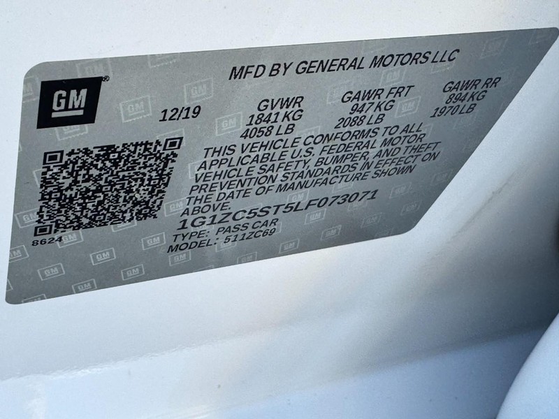 Chevrolet Malibu Vehicle Image 22