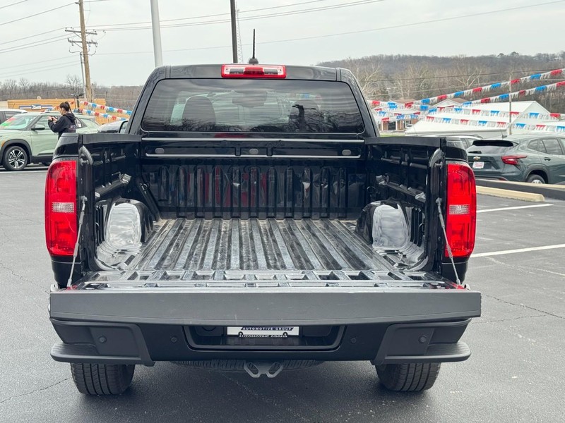 Chevrolet Colorado Vehicle Image 04