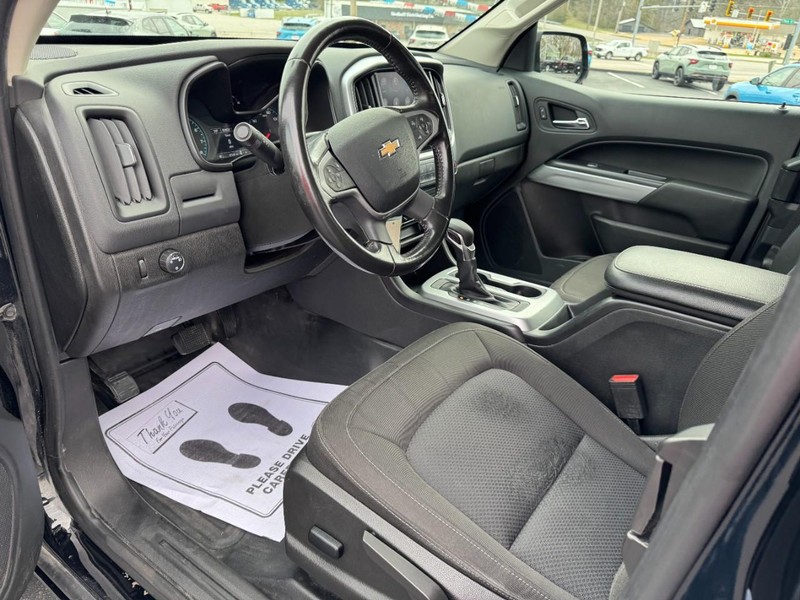 Chevrolet Colorado Vehicle Image 11