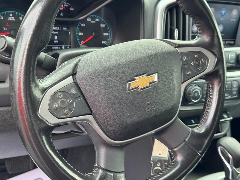 Chevrolet Colorado Vehicle Image 13