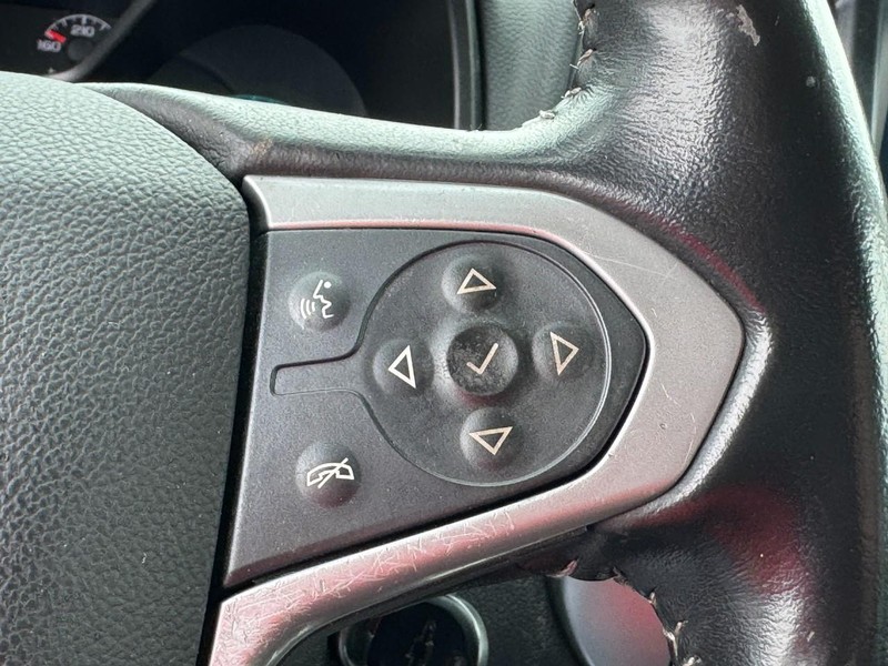 Chevrolet Colorado Vehicle Image 15