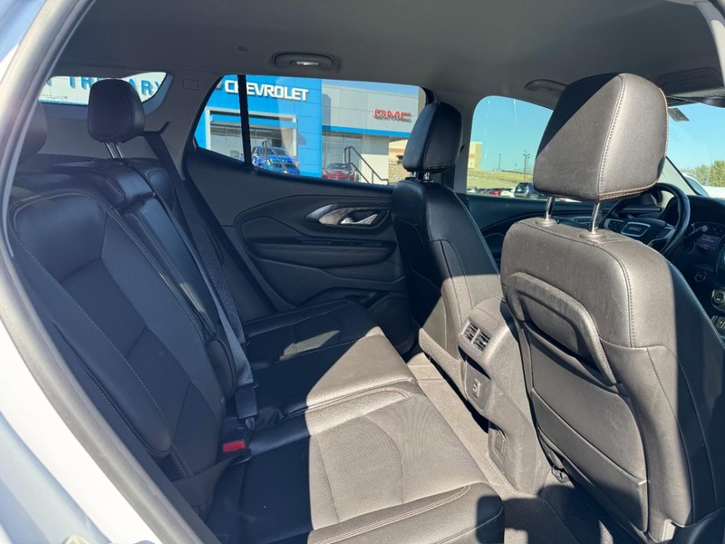 GMC Terrain Vehicle Image 10