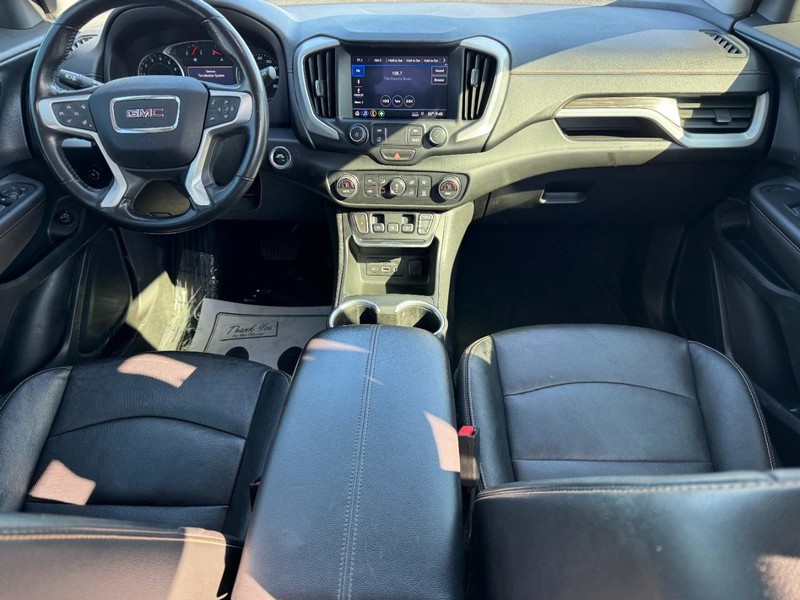 GMC Terrain Vehicle Image 11