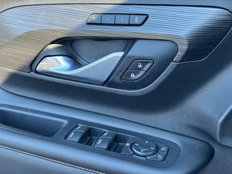 GMC Terrain Vehicle Image 23