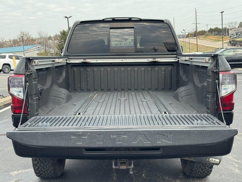 Nissan Titan XD Vehicle Image 04