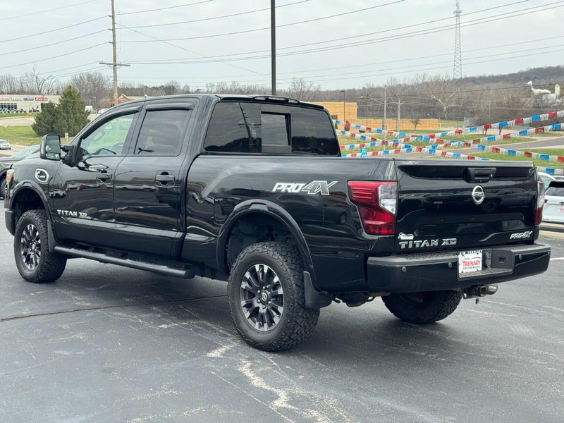 Nissan Titan XD Vehicle Image 06