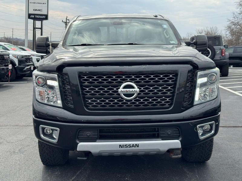 Nissan Titan XD Vehicle Image 09