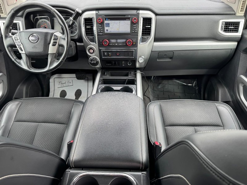 Nissan Titan XD Vehicle Image 11