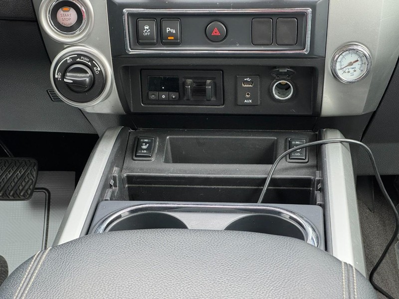 Nissan Titan XD Vehicle Image 14