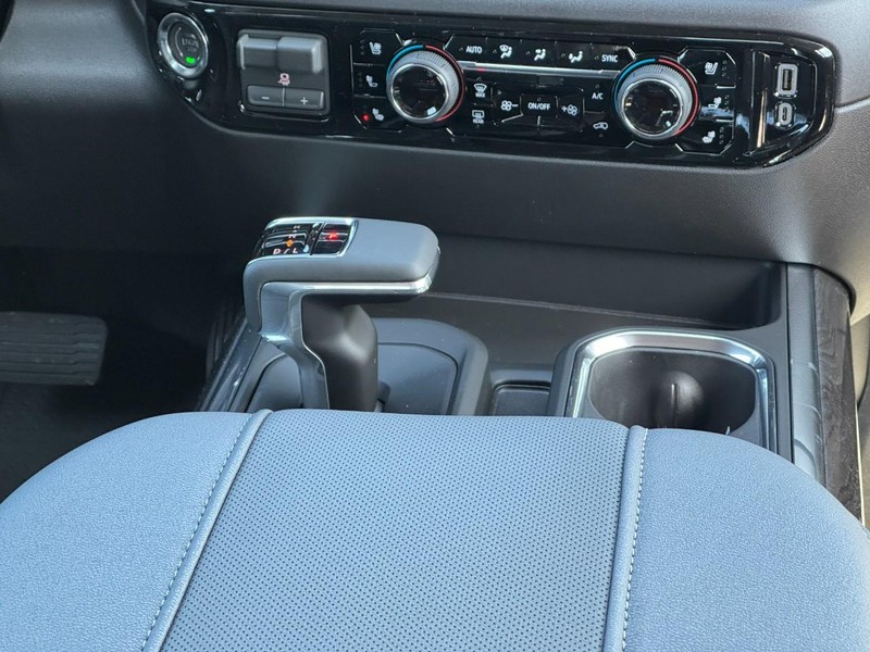 Chevrolet Silverado 1500 Vehicle Image 10