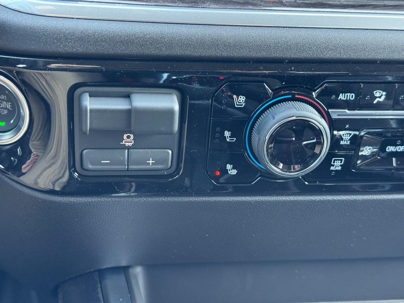 Chevrolet Silverado 1500 Vehicle Image 17