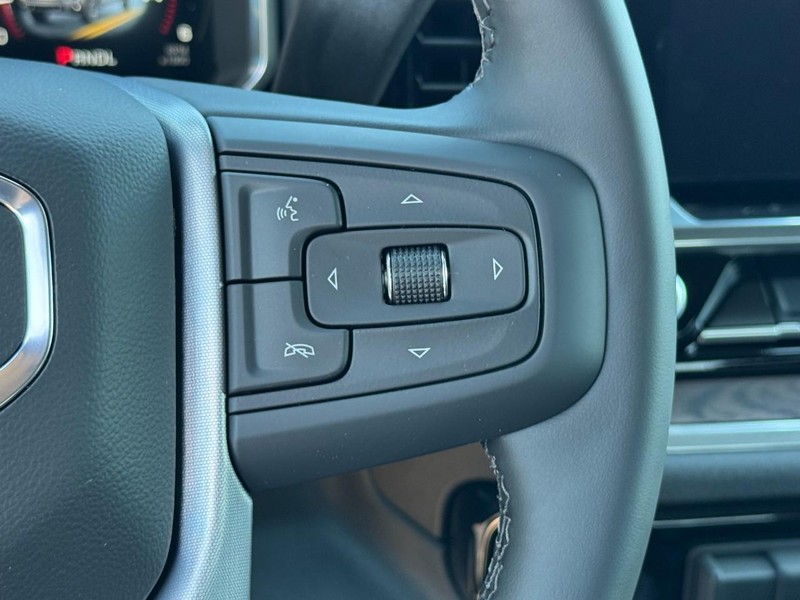 GMC Sierra 2500HD Vehicle Image 13