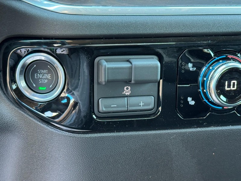 GMC Sierra 2500HD Vehicle Image 14