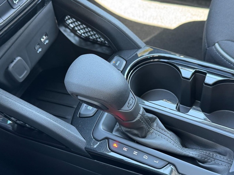 Chevrolet TrailBlazer Vehicle Image 13