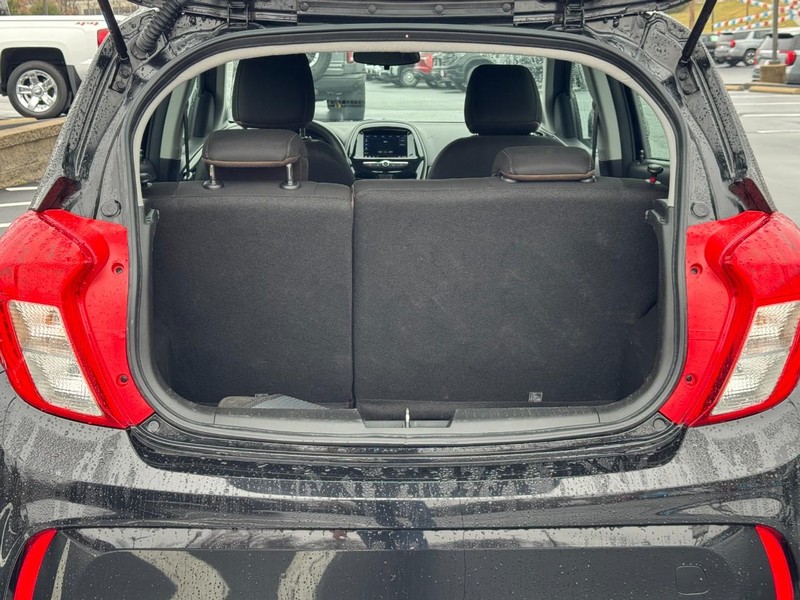 Chevrolet Spark Vehicle Image 04