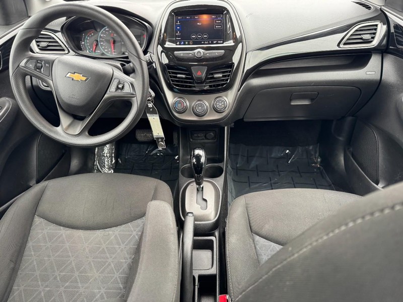Chevrolet Spark Vehicle Image 11