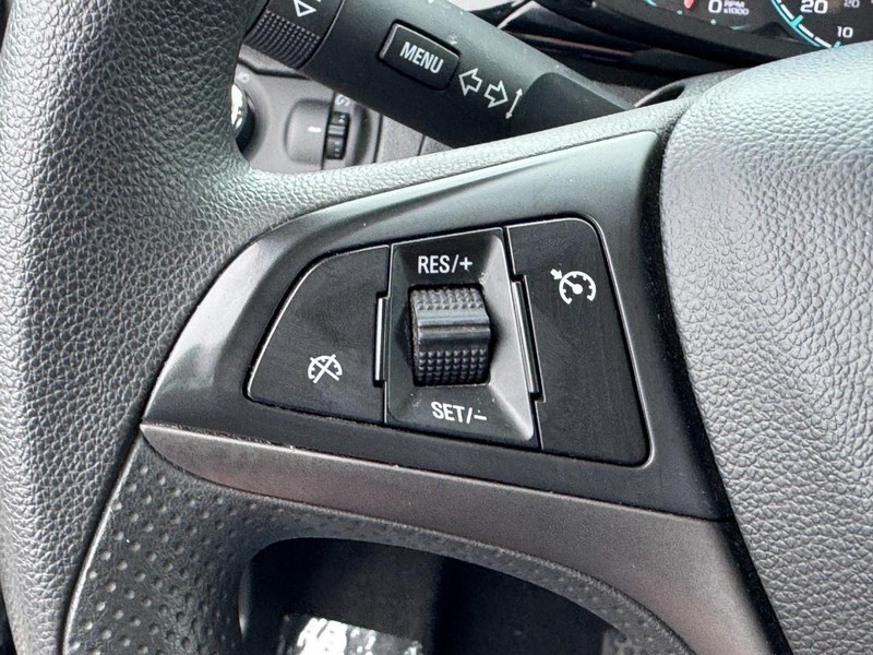 Chevrolet Spark Vehicle Image 17