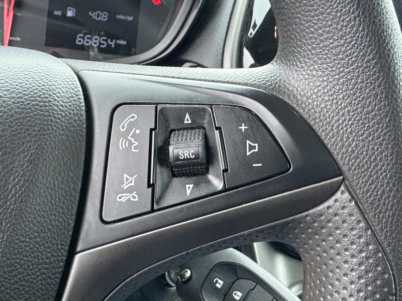 Chevrolet Spark Vehicle Image 18