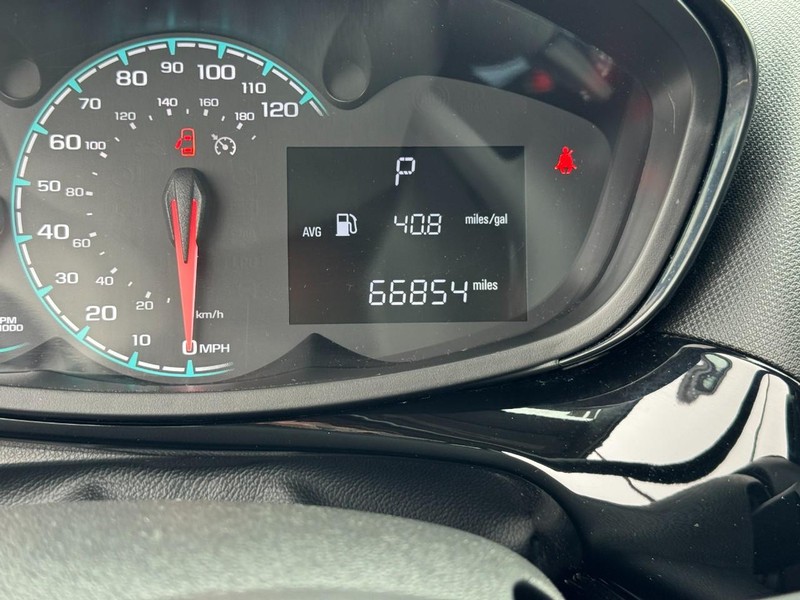 Chevrolet Spark Vehicle Image 19