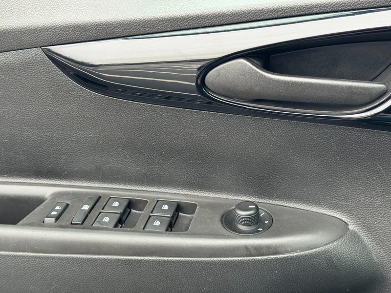 Chevrolet Spark Vehicle Image 21