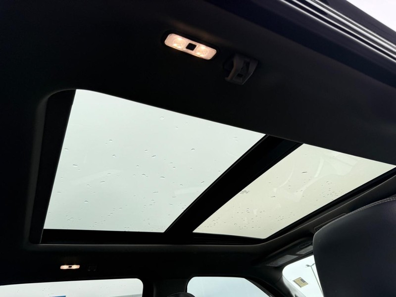 Ford Super Duty F-250 SRW Vehicle Image 13