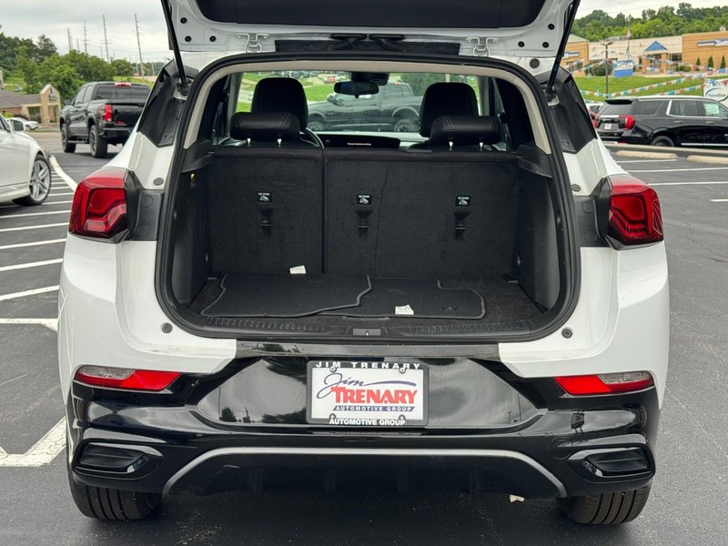 Buick Encore GX Vehicle Full-screen Gallery Image 05