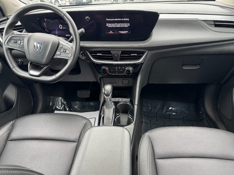 Buick Encore GX Vehicle Full-screen Gallery Image 11