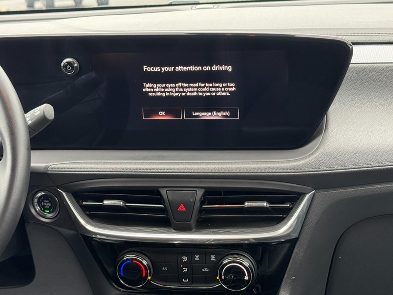 Buick Encore GX Vehicle Full-screen Gallery Image 13