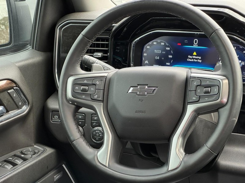 Chevrolet Silverado 1500 Vehicle Image 12