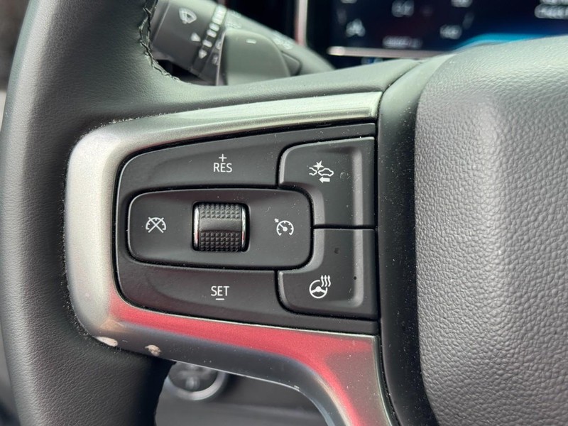 Chevrolet Silverado 1500 Vehicle Image 18