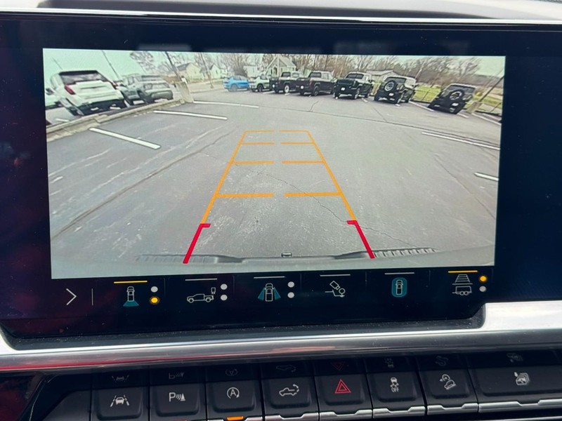 Chevrolet Silverado 1500 Vehicle Image 21