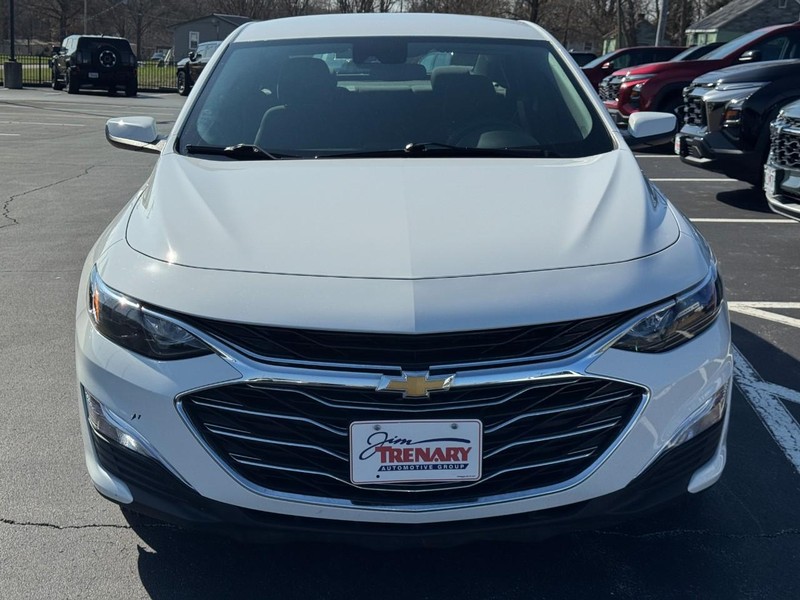 Chevrolet Malibu Vehicle Image 08