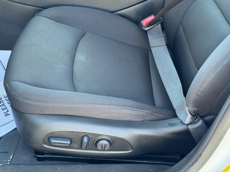 Chevrolet Malibu Vehicle Image 21