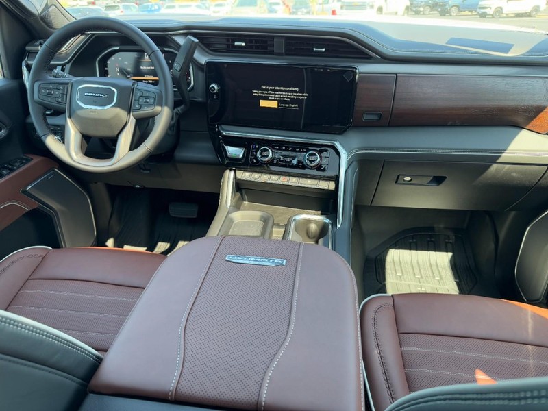 GMC Sierra 3500HD Vehicle Image 07